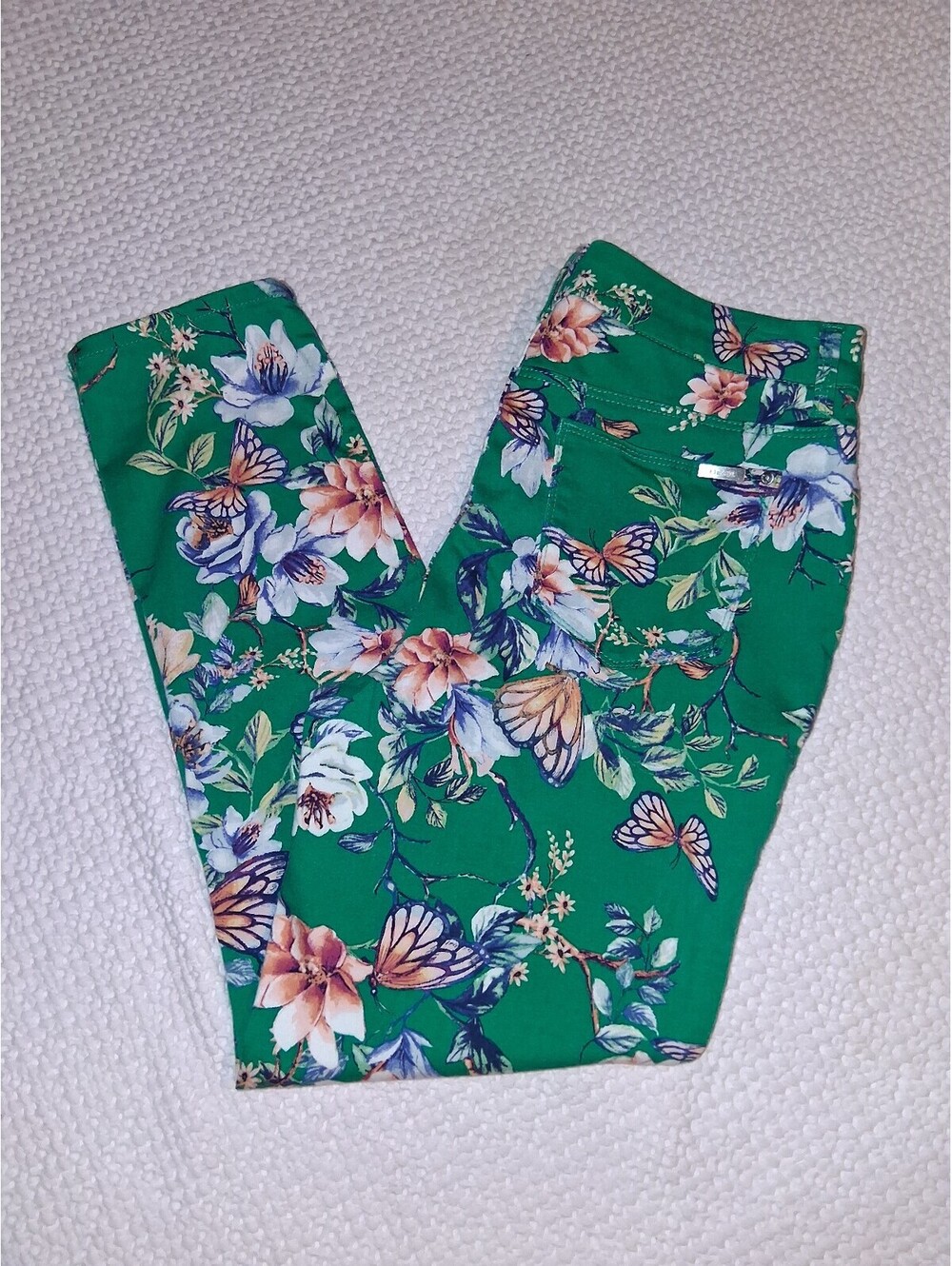 Chicos So Slimming Girlfriend Slim Leg Ankle US Size 8R Chicos 1R